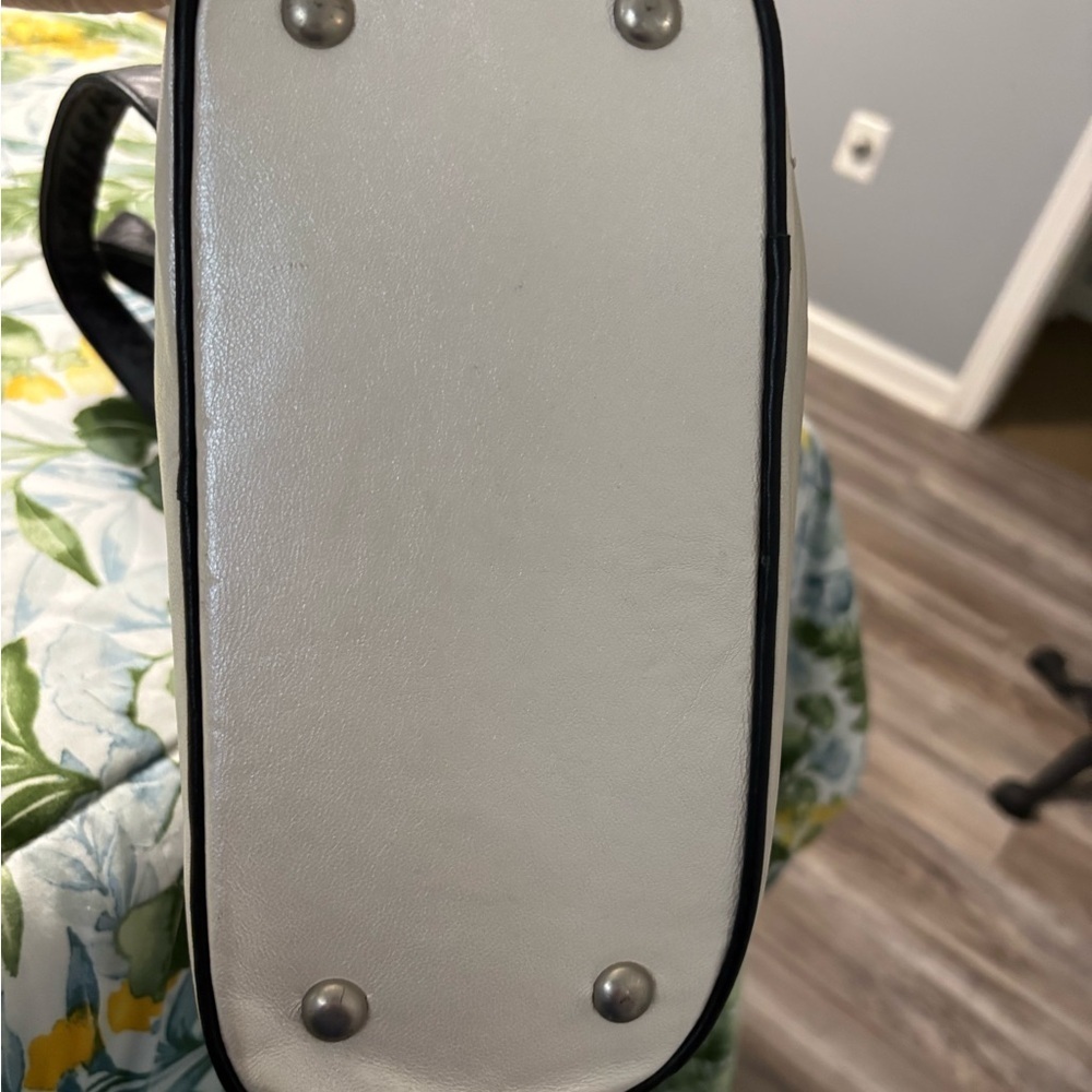 Genuine Cow Leather Tote Bag from Mexico – White & Black - Picture 4 of 6
